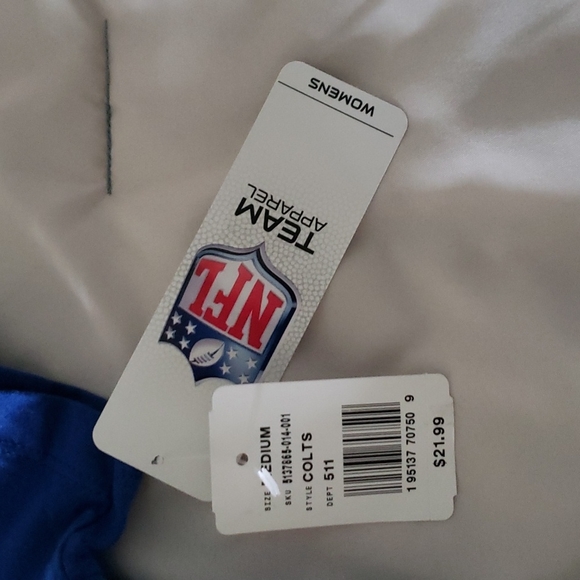 NWT NFL Indianapolis Colts Women's T-Shirt Size Medium - Picture 4 of 6
